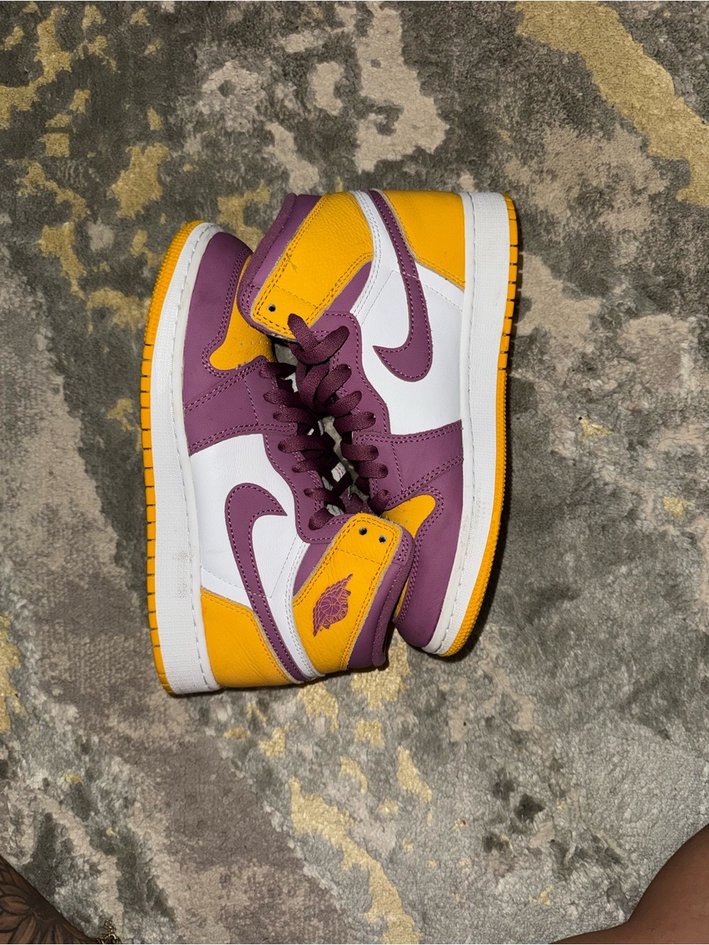 Nike Kids High-Top Sneakers in Purple, Yellow & White